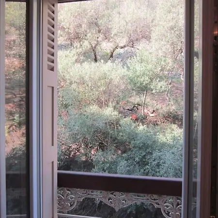 F3 A 150 M De La Avec Parking Prive セルベーレ